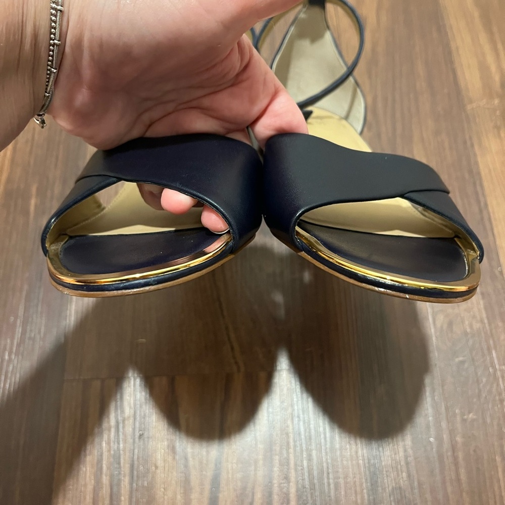 Talbots Navy Blue Sandals With Gold Toe Trim Size 9 M - Picture 3 of 8